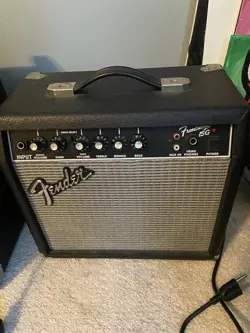 FENDER FRONTMAN 15G ELECTRIC GUITAR AMPLIFIER COMBO
