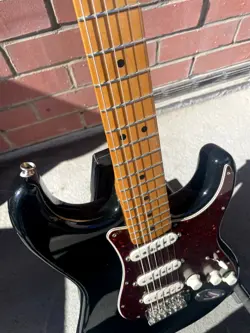 2013 FENDER DELUXE ROADHOUSE STRATOCASTER EXCELLENT CONDITION