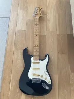 FENDER JAPAN STRATOCASTER 90
