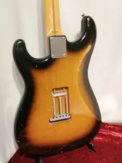 ST57-90 ELECTRIC GUITAR