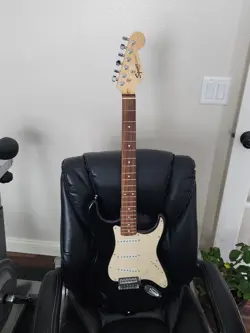 ELECTRIC GUITAR EX