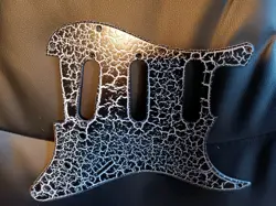 WHITE/BLACK CRACKLE PICKGUARD FOR FENDER STRATOCASTER STRAT USA MIM SSS 11-HOLE