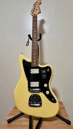 JAZZMASTER IN BUTTERCREAM