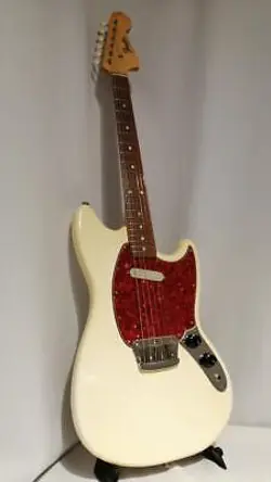 FENDER MUSUCMASTER II