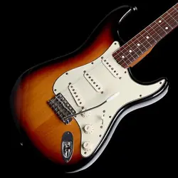 FENDER USA AMERICAN VINTAGE 62 STRATOCASTER 3 COLOR SUNBURST USED W/SOFT CASE