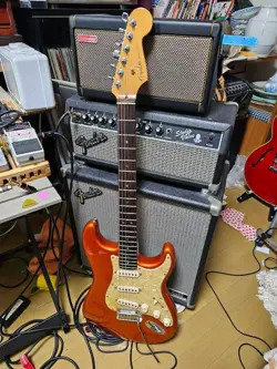 FENDER USA 50TH ANNIVERSARY STRATOCASTER ELECTRIC GUITAR USED GOOD CONDITION JP