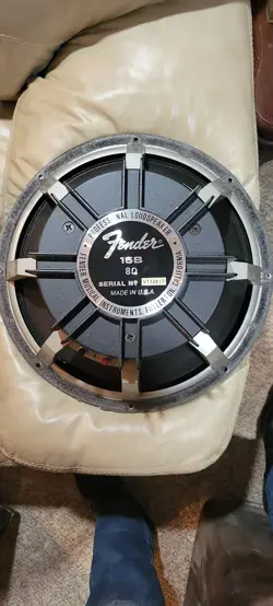 FENDER STUDIO BASS SPEAKER