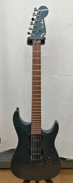 FENDER SHOWMASTER ELECTRIC GUITAR