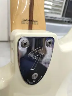 FENDER JAPAN ST-72US ELECTRIC GUITAR