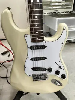 FENDER JAPAN ST-72US