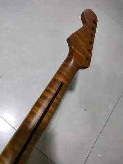 ELECTRIC GUITAR NECK 22 FRETS ST HANDLE ROASTED FLAME MAPLE FENDER STRAT MATTE