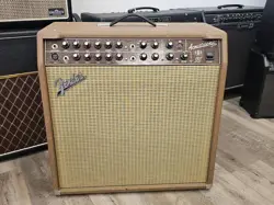 COMBO AMPLIFIER PRE-OWNED