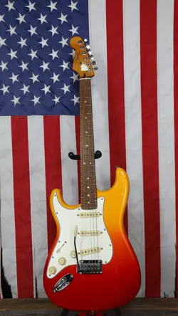 PLUS STRAT LEFT-HANDED