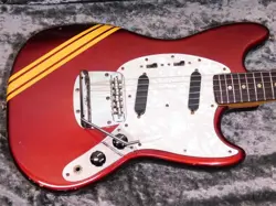 FENDER MUSTANG COMPETITION RED '72 (1972)