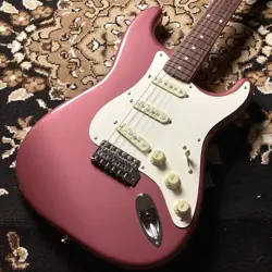 FENDER CHAR STRATOCASTER BURGUNDY *LK938