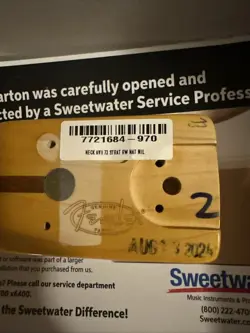 NECK ROSEWOOD FINGERBOARD.