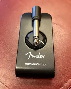 FENDER MUSTANG MICRO RECHARGEABLE GUITAR HEADPHONE AMP