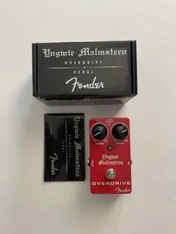 FENDER YNGWIE MALMSTEEN SIGNATURE OVERDRIVE GUITAR EFFECT PEDAL   ORIGINAL BOX