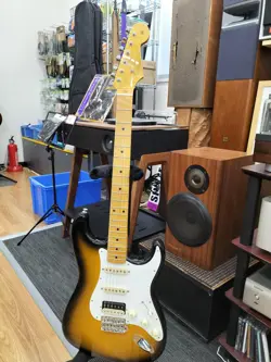 FENDER JAPAN JV MOD 50S STRAT HSS MN 2TS ELECTRIC GUITAR 135810