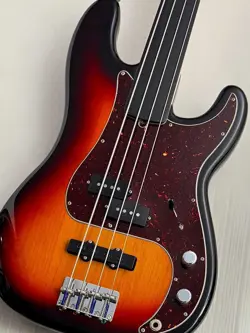 FENDER USA TONY FRANKLIN FRETLESS PRECISION BASS USED NO.DG811