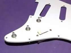 STRATOCASTER PICKGUARD WITH