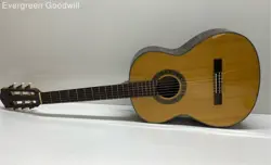FENDER CLASSICAL GUITAR