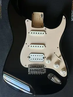 FENDER SQUIER AFFINITY STRATOCASTER LOADED GUITAR BODY HSS