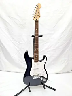 FENDER SQUIER CLASSIC VIBE STRATOCASTER STYLE ELECTRIC GUITAR BLACK