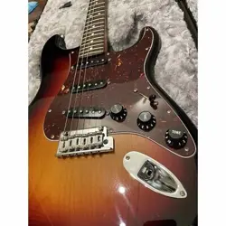 BEAUTY   SPECIAL SPECIFICATIONS  FENDER STRAT AMEPRO II NO.LG395