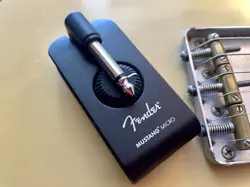 FENDER MUSTANG® MICRO HEADPHONE AMPLIFIER