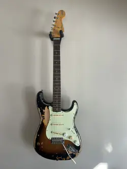 FENDER MIKE MCCREADY STRATOCASTER ELECTRIC GUITAR - 3-COLOR SUNBURST W OHSC