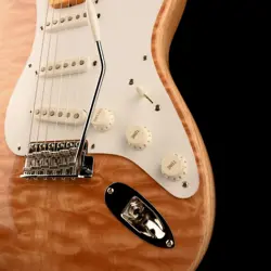 STRATOCASTER QUILT MAPLE