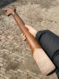 LARGE HEADSTOCK ROASTED