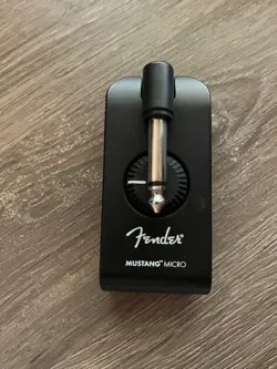 MICRO GUITAR AMPLIFIER