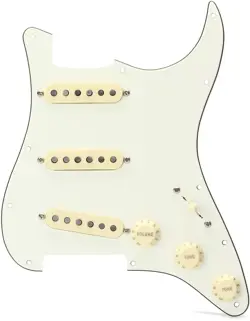 STRATOCASTER PICKGUARD PARCHMENT
