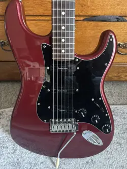 STRATOCASTER HHH UPGRADED