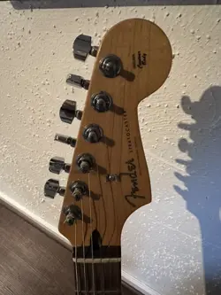 STRATOCASTER HSS MIM