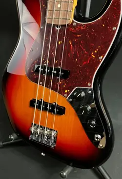 4-STRING BASS 3-TONE