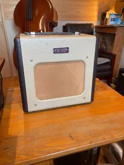 FENDER CHAMPION 600 TUBE GUITAR AMPLIFIER CONFIRMED OPERATION