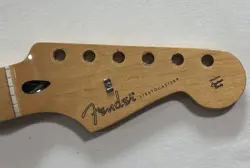 2019 FENDER PLAYER SERIES STRATOCASTER MAPLE NECK MIM SPECIAL EDITION 22-FRETS