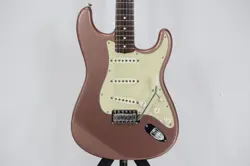 FENDER CLASSIC SERIES 60S STRAT ELECTRIC GUITAR USED F/S FROM JAPAN 0228079