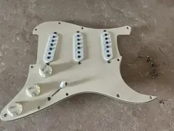 1998 FENDER USA CALIFORNIA SERIES STRATOCASTER GUITAR PICKUPS LOADED PICKGUARD