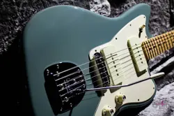 FENDER AMERICAN PROFESSIONAL JAZZMASTER SONIC GRAY / 2017 (2017)