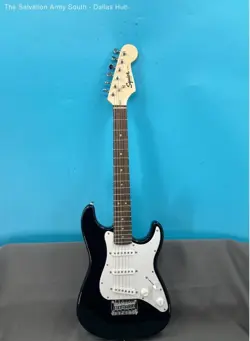 GUITAR W/ NYLON
