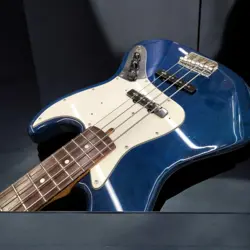 SEE-THROUGH HEADSTOCK