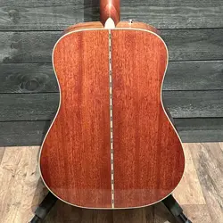 FENDER PD-220E DREADNOUGHT ACOUSTIC ELECTRIC GUITAR W/ CASE - SUNBURST