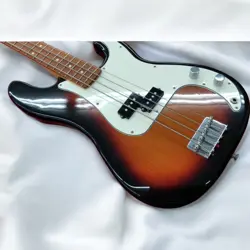 FENDER MEXICAN ELECTRIC BASS 2018, SOFT CASE, VERY GOOD CONDITION