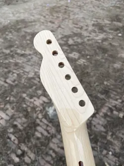 22FRETS MAPLE FENDER