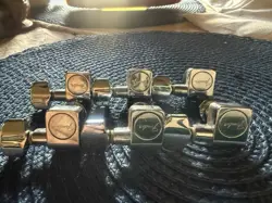 FENDER CHROME TUNERS GUITAR 