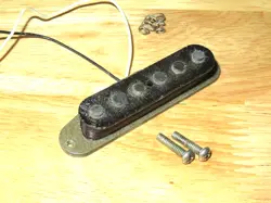 FENDER 1977 GREY BOTTOM STRATOCASTER MIDDLE PICKUP